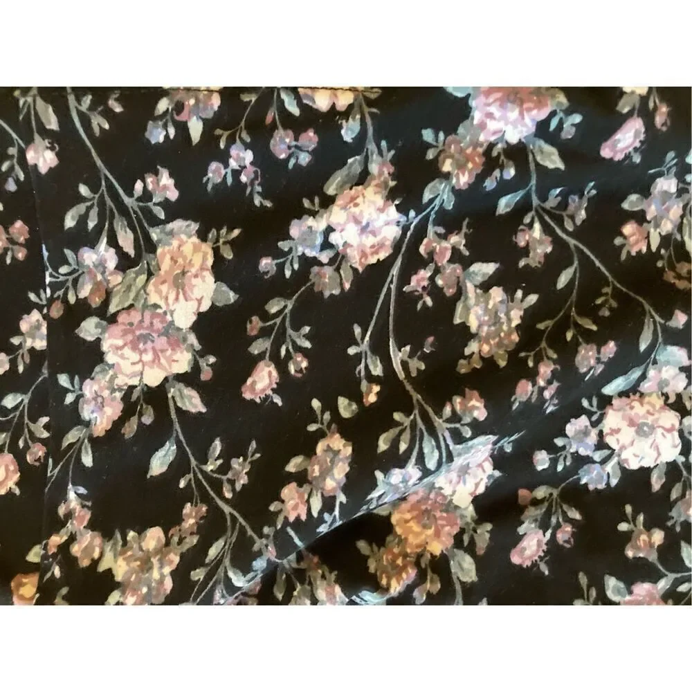 LuLaRoe One Size leggings pink/purple flowers (D11) - Picture 2 of 4